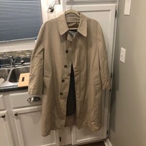Christian Dior Coat, size 40 short